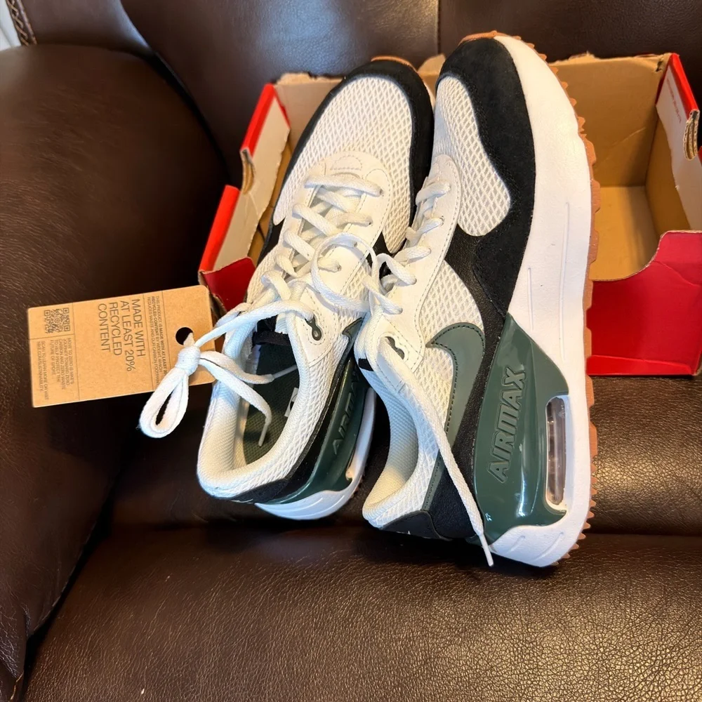 Nike Men’s Air Max White Black Green & Brown Trainer